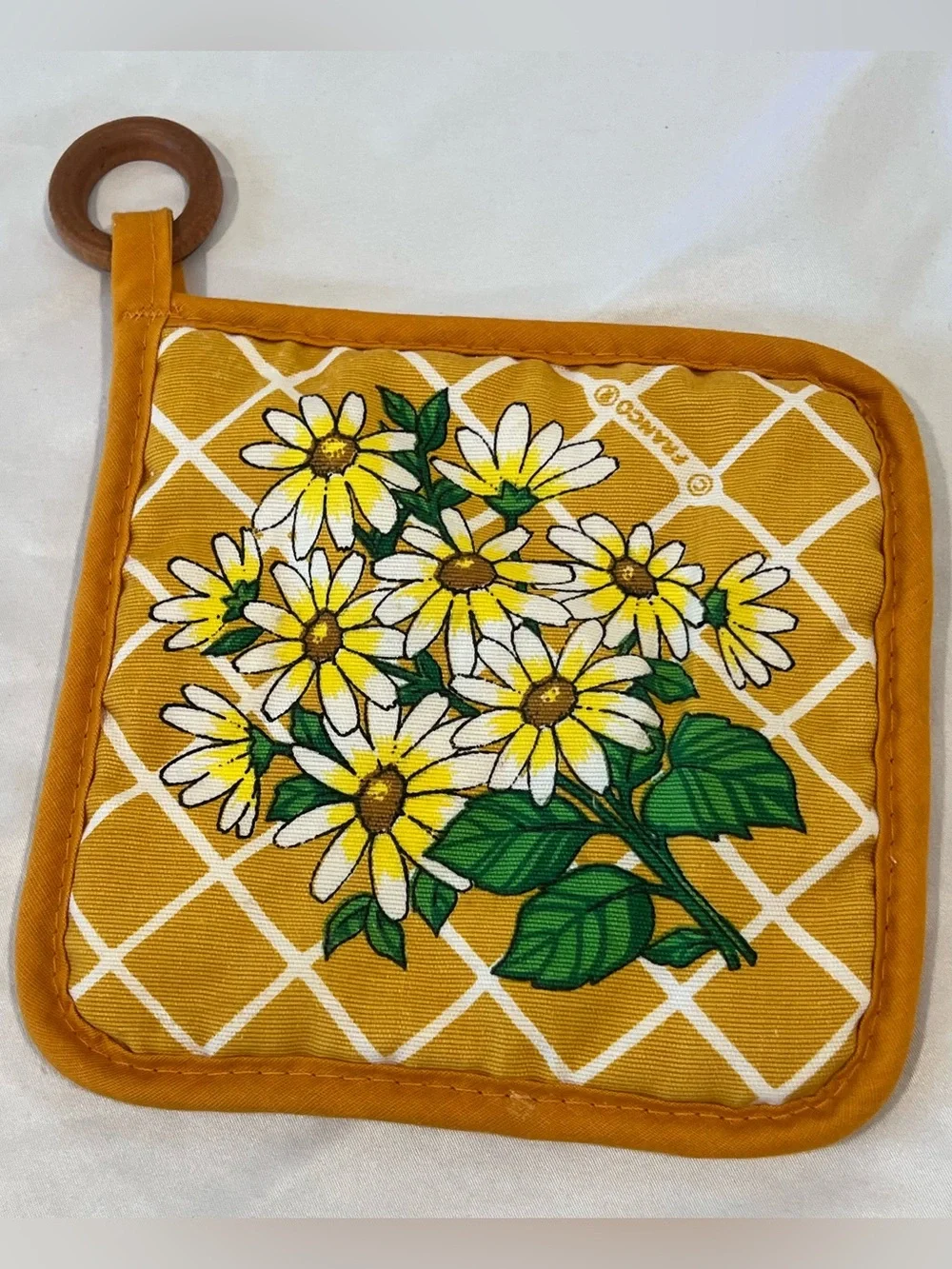 Vintage 70s FranCo Daisy Potholder